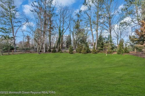 130 Rumson Pl, Little Silver NJ  07739-1044 exterior