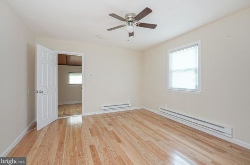 409 Mantua Ave, West Deptford NJ 08066-1277 exterior