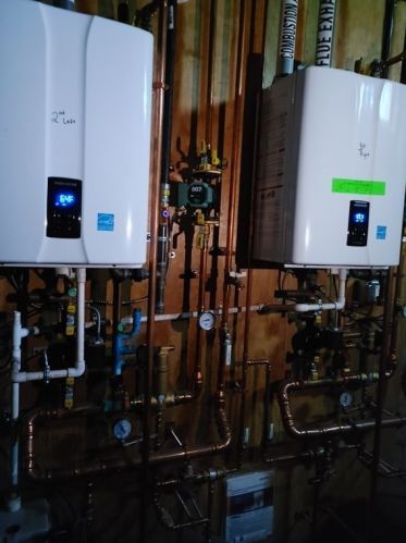 25 Lenox St, Lawrence MA 01843-2720 exterior