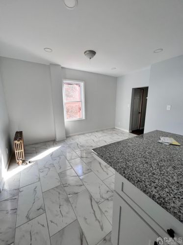 76 Sharot St, Carteret NJ  07008-2909 exterior