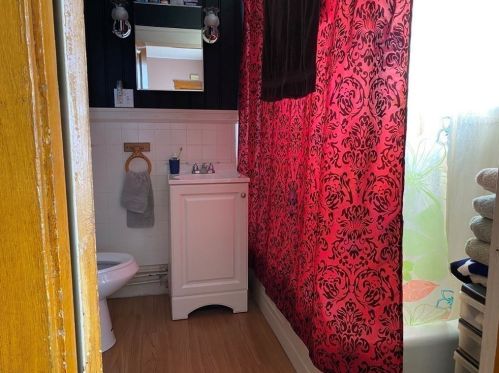 289 Eagle St, Fall River MA 02721-1305 exterior