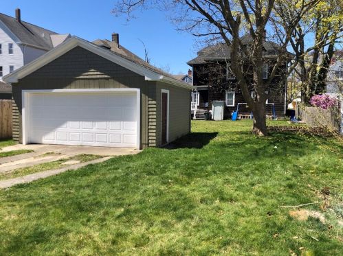 1192 Robeson St, Fall River MA  02720-5508 exterior