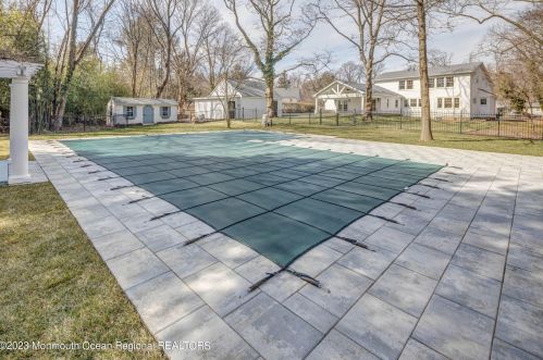 333 Harding Rd, Little Silver NJ exterior