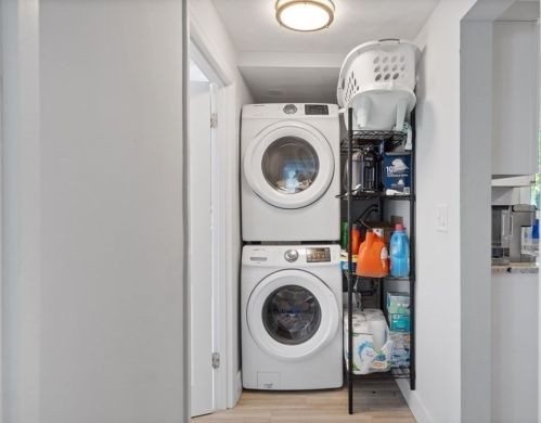 73 Barrows St, Dedham MA 02026-3050 exterior