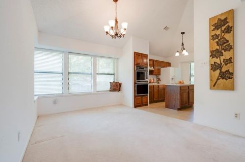 418 Country Vw Ln, Garland TX 75043-5608 exterior