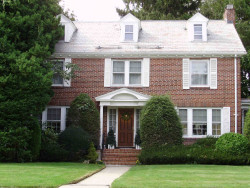 5 Carlton Rd, Newton, MA 02468-1901