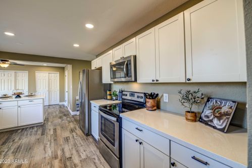 9022 18 Dr, Phoenix AZ 85021-2908 exterior