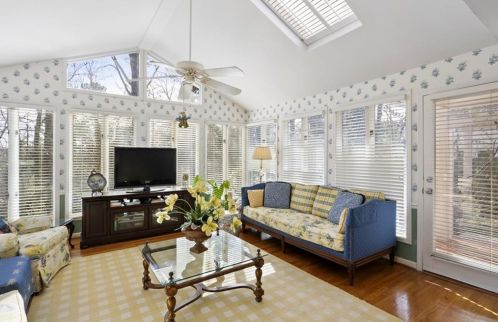 1266 Mile Post Dr, Atlanta GA 30338-4710 exterior