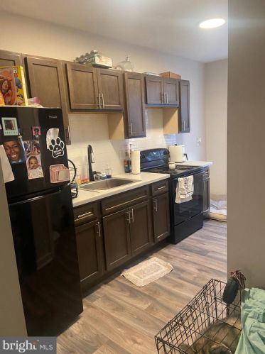 2549 Bancroft St, Philadelphia, PA 19132-3932