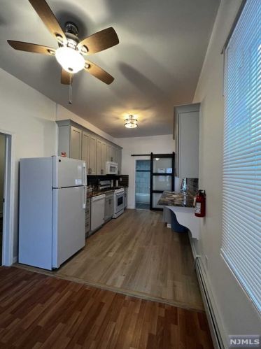 661 Schuyler Ave, Kearny NJ  07032-4201 exterior