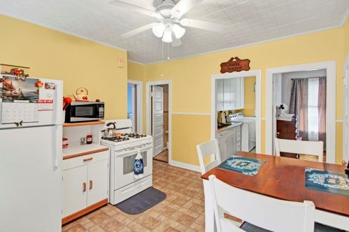 81 Lowell St, Methuen MA 01844-3615 exterior