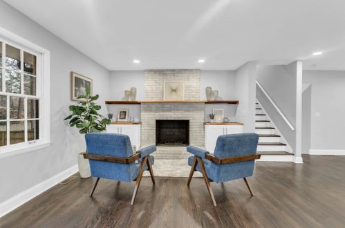 2022 Deren Way, Atlanta GA  30345-3710 exterior