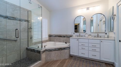 14015 33rd St, Phoenix AZ  85044-8715 exterior