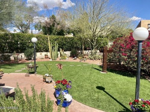 2626 Arizona Biltmore Cir, Phoenix AZ 85016-2121 exterior