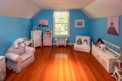 1 Sears Rd, Southborough MA 01772-1101 exterior