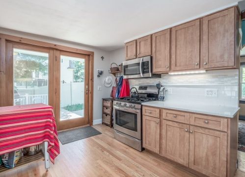 374 Park St, North Reading MA  01864-2100 exterior