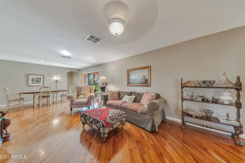 2542 42nd St, Phoenix AZ 85032-4729 exterior