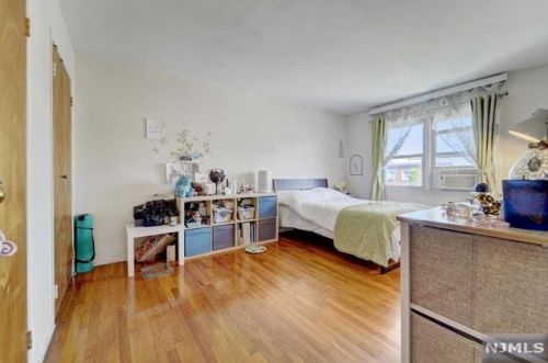 118 Sussex St, East Newark NJ 07029-2122 exterior