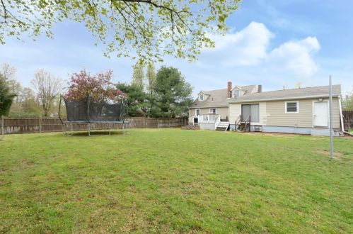 377 Main St, East Brookfield MA 01515-1703 exterior