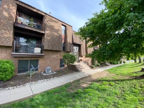 700 Schuyler Ave, Kearny NJ  07032-4200 exterior