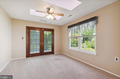 31 Blanchard Dr, West Deptford NJ 08096-6728 exterior