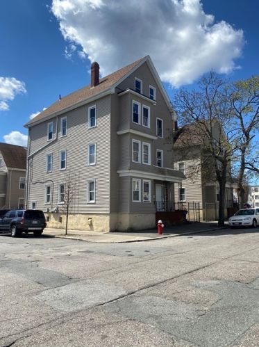 56 Beetle St, New Bedford MA  02746-1968 exterior