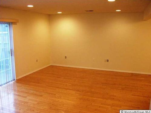 42 Dover Ct, Tinton Falls NJ  07712-7765 exterior