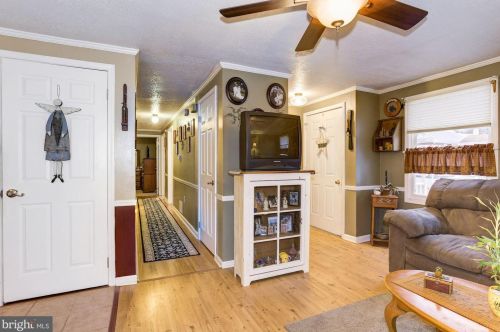 420 Pennsylvania Ave, West Deptford NJ 08063-1223 exterior