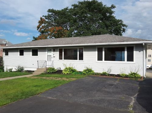 6 Bangor St, Worcester, MA 01604-2302