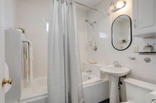 20 Amherst St, Arlington MA 02474-3408 exterior