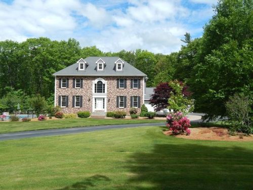 91 Cut Off Rd, Barre MA  01005-9508 exterior