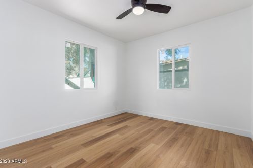 2544 Clarendon Ave, Phoenix AZ 85033-4124 exterior