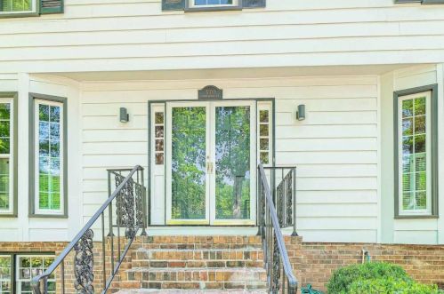 5100 Hidden Branches Cir, Atlanta GA  30338-4021 exterior