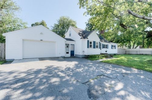 7 Oakhurst St, Worcester, MA 01605-2012