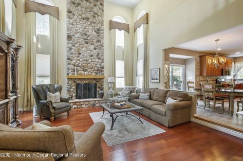 22 Palamino Dr, Jackson Twp NJ  08527-1382 exterior