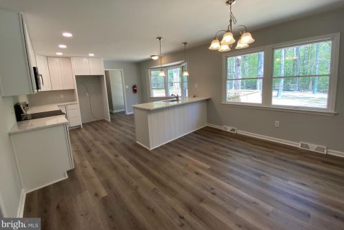 28078 Gaunts Bridge Rd, Columbus NJ  08022-1812 exterior