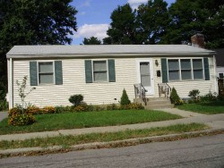 125 Westland Ave, Newton, MA 02465-1548