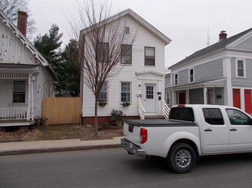 48 Church St, Montgomery, MA 01085-2806