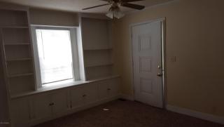 2421 Lindbergh Dr, Louisville KY  40208-1045 exterior