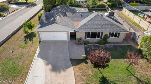 5702 18th Pl, Phoenix, AZ 85016-2602