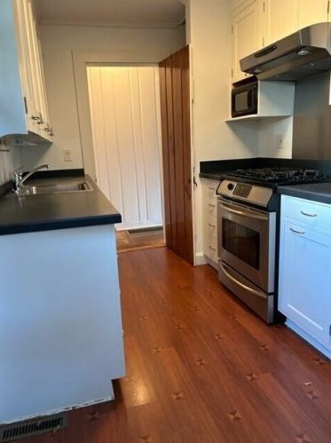 457 Main St, Falmouth MA  02540-3133 exterior