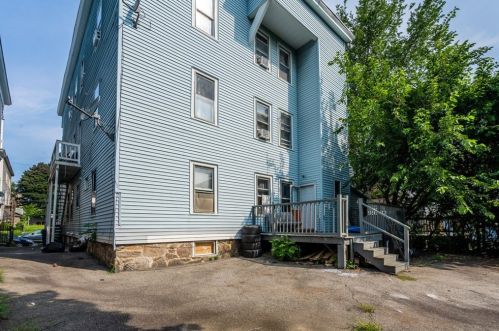 102 Chester St, Lawrence MA  01843-2620 exterior