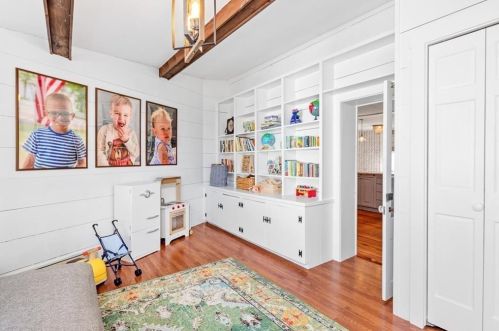 287 North St, Hingham MA 02043-2232 exterior