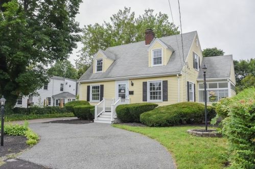 925 Main St, Weymouth MA  02190-1653 exterior