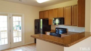 513 Lucia Ln, Cary NC  27519-0509 exterior