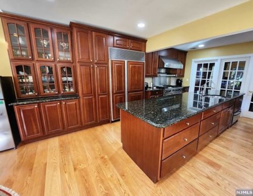 177 Engle St, Cresskill NJ  07626-2268 exterior