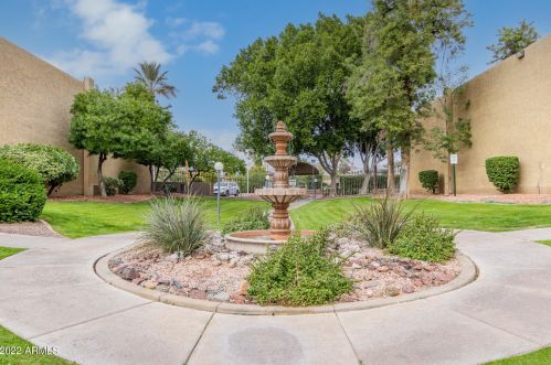 3825 Camelback Rd, Phoenix AZ  85018-2643 exterior