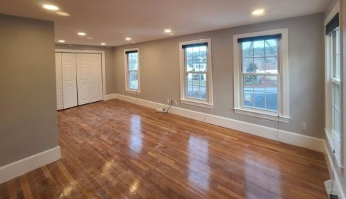 9 Parmenter Rd, Southborough MA exterior