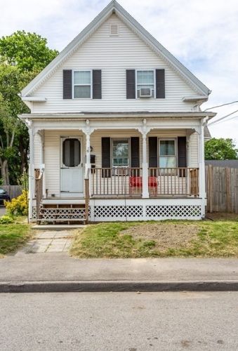 6 Morton St, Taunton, MA 02780-3004