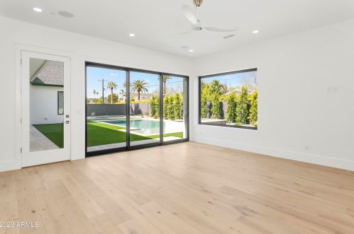 222 Belmont Ave, Phoenix AZ  85021-7229 exterior